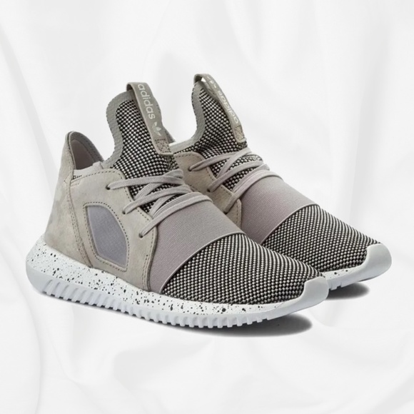 ADIDAS ORIGINALS Women's Tubular Defiant Sneakers in Grey￨Size US 8.5 - Picture 1 of 13